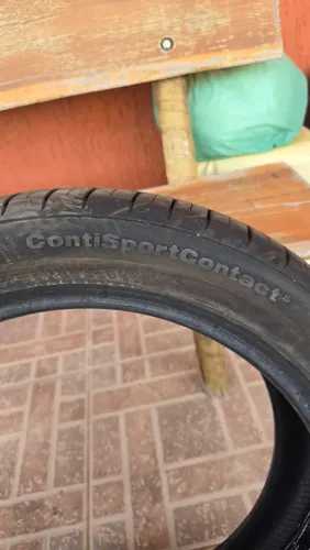 Pneu Continental 235/45 R18 75%