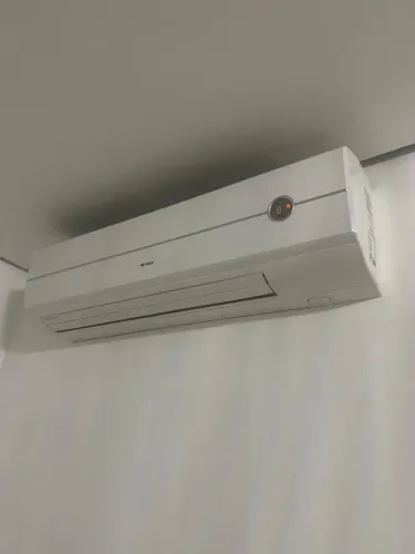 Vendo Ar de 28mil btus, da marca Green normal, seminovo