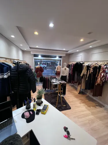 Venda de loja de roupa feminina