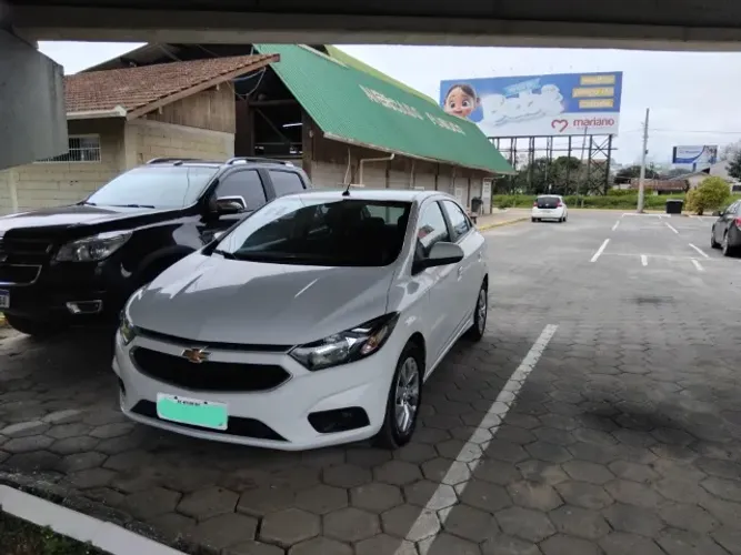 Chevrolet Onix Hatch LT 1.4 8V Flex Aut. 4P 2018