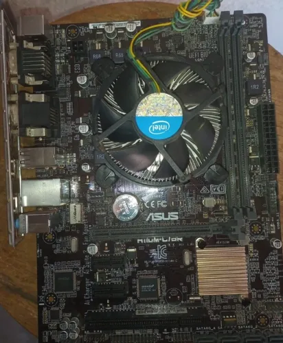 Placa 1151 com i3-7100 sem memoria