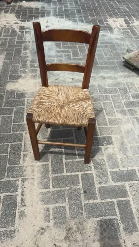 Vendo Cadeira de Palha