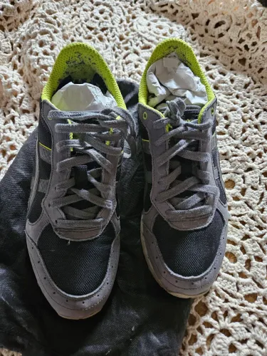 Tênis Asics Onitsuka Tiger Colorado 85 cinza - tamanho 39,5 8US - excelente estado!