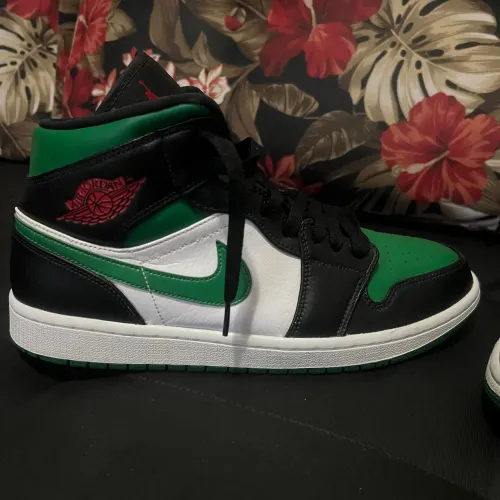 Air Jordan 1 Mid Green Toe N° 43