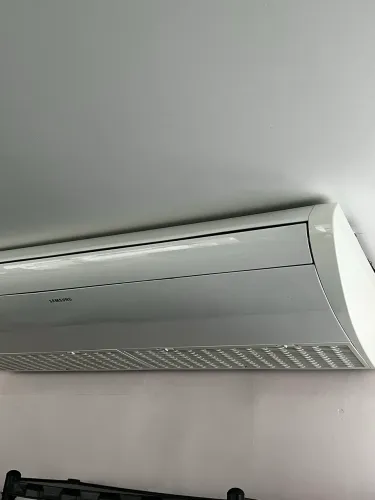 Vender rápido  Ar  Piso Teto Samsung 48000 btus! Parcelo até 10x sem juros no cartão. 
