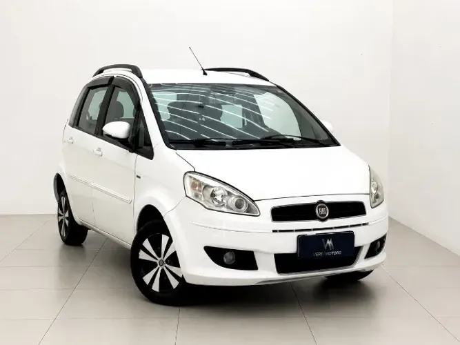 Fiat Idea Essence 1.6 Flex 16V 5P 2011