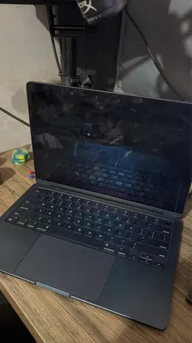 Macbook air M3 2024