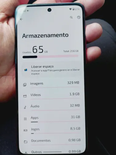 Moto G84