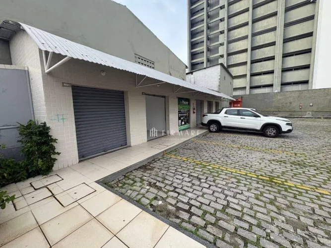 Box/Garagem para alugar por R$ 608,85/mês - Damas - Fortaleza/CE