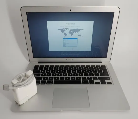 Macbook air 7,2 I7 5650 RAM 8GB SSD 120GB