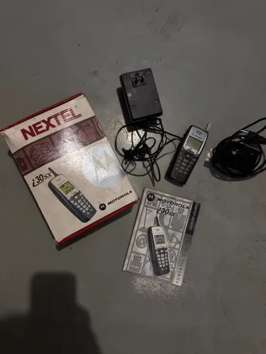 Celular Antigo Rádio Nextel Motorola i30sx Com Caixa E Manual - Coleção / Relíquia