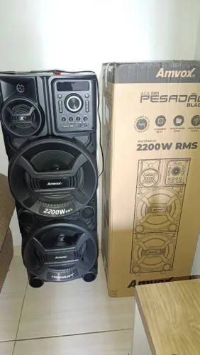Torre amvox 2200watts nova ainda na garantia