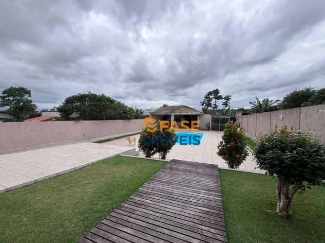 Casa com 4 dormitórios à venda, 213 m² por R$ 1.100.000,00 - São Luís - Criciúma/SC