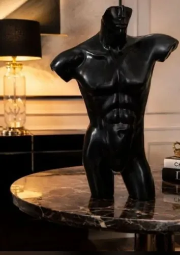 manequim masculino de exposição preto