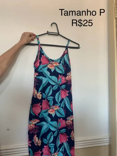 vestido colado longo