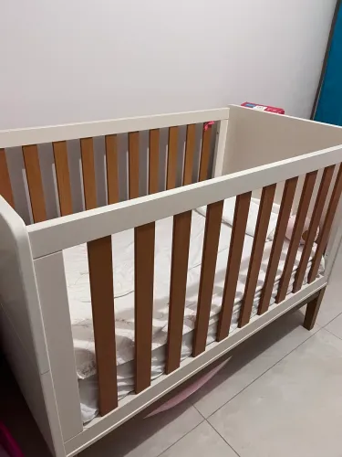 Berço Infantil Off White Semi Novo + Colchão Incluso | Ótimo Estado