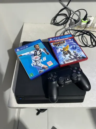 PlayStation 4 Slim