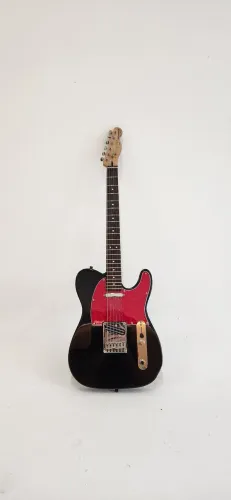 Guitarra Squiier by fender telecaster