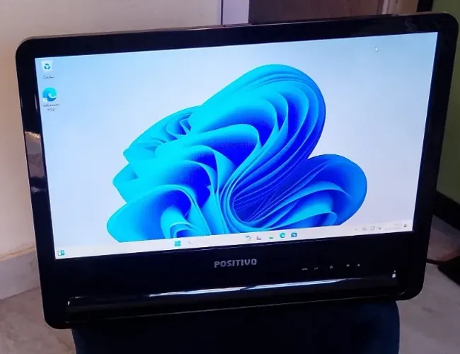 Monitor 19 polegadas com entrada vga