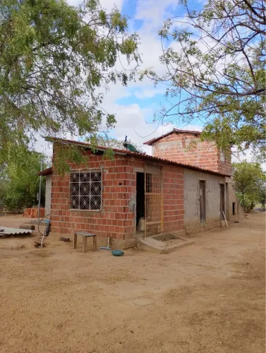 Sítio à venda na estrada da Adutora Juazeiro Bahia