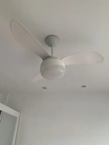 VENTILADOR DE TETO COM CONTROLE - SEMI NOVO