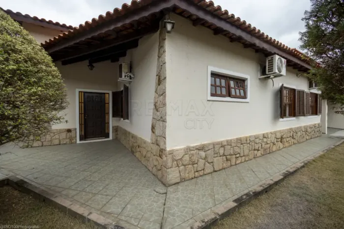 CASA TÉRREA DE ESQUINA PARA LOCAÇÃO COMERCIAL | VILA SÃO JOSÉ VÁRZEA PAULISTA