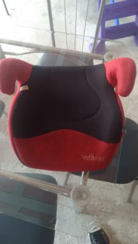 Vendo assento para criança.
