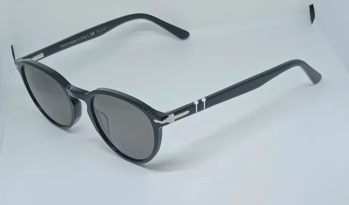 Oculos Persol -novo-na caixa