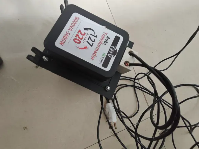 Auto Transformador IPEC Bivolt 127-220 8000VA-5600W