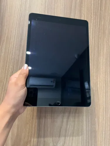iPad 9 Geração Wi?Fi Semi novo 64GB  