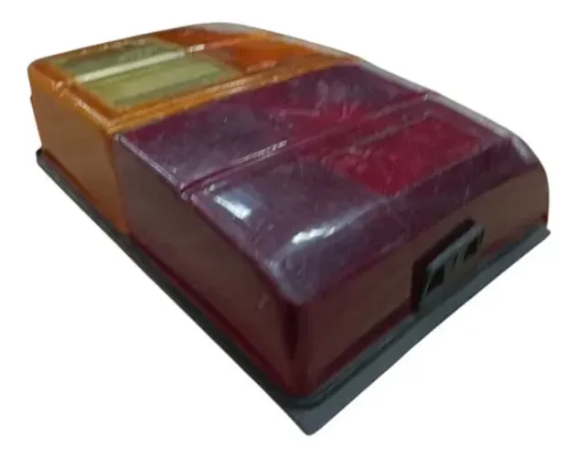 Lanterna Uno 1984 1985 1986 1987 Traseira Direita Detalhe Direito/passageiro Vermelho