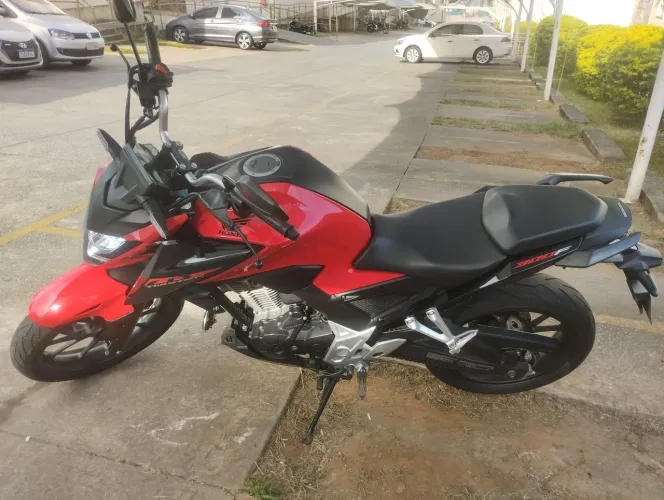 Twister 300r ABS, muito nova