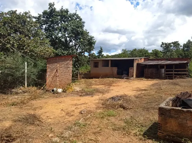 Eldorado Mansões Campestres, Chácara de 3.400m² com casa parte murada R$ 250.000