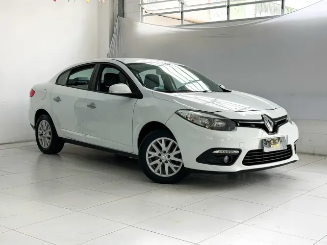 Renault Fluence Sed. Dynamique 2.0 16V Flex Aut. 2016