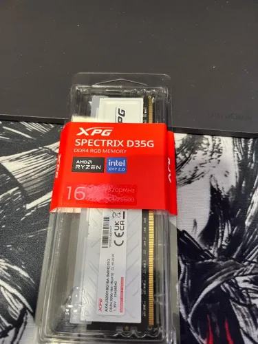 Memória DDR4 XPG Spectrix D35G, RGB, 16GB, 3200MHz<br><br>SPECTRIX D35G