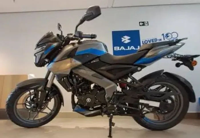 Bajaj dominar  200