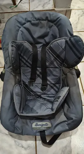Cadeirinha de bebê para carro