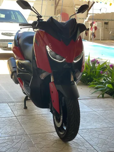 XMAX 2023 - BAIXA QUILOMETRAGEM 