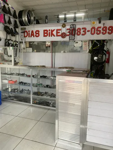 Passa o ponto loja de bicicleta com mais de 20 anos