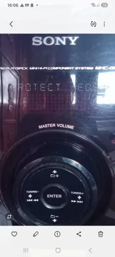 Bola de som Sony. Com pequeno defeito