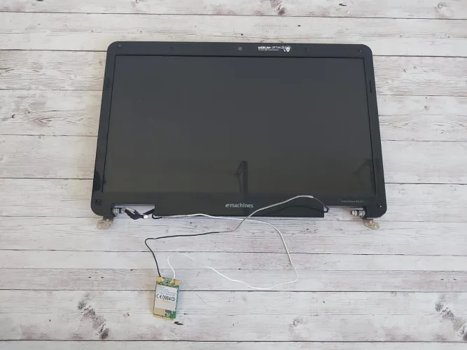 Tela completa com carcaça, moldura e placa de rede wi-fi emachines e625