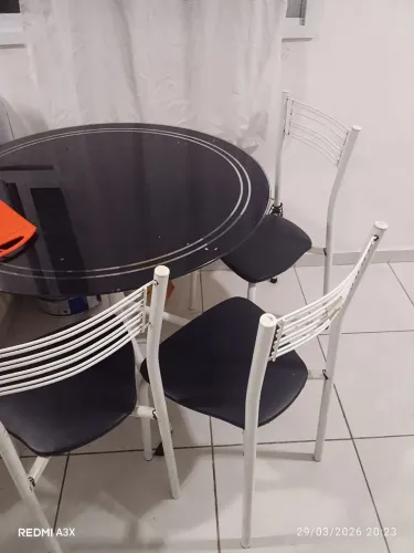 Mesa 2 cadeiras 250reais retirar