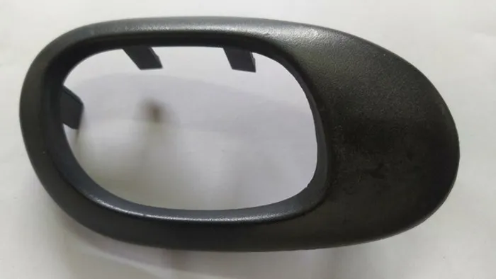 Moldura Maçaneta - Peugeot 206 207 Dianteira Esquerda (206)