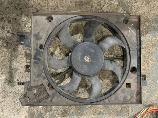 Ventilador Do Radiador Renault Sandero Logan 2014 a 2021 Original Usado