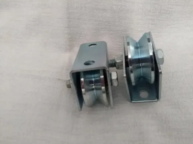 Roldana tipo V de aço para portão com suporte