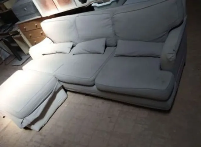 Sofa mede 2,40x87