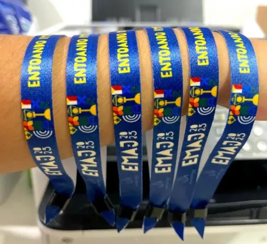 Pulseira de tecido evento com trava
