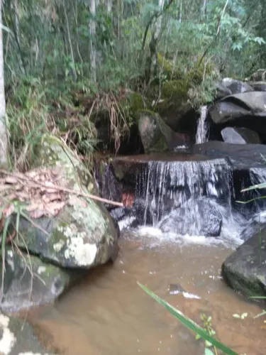 Terreno com vista para a natureza em área rural