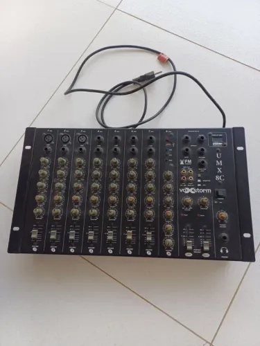 Mesa de som 8 canais - voxstorm