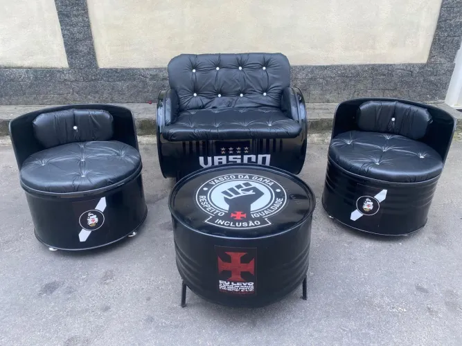 Jogo de poltronas personalizado 